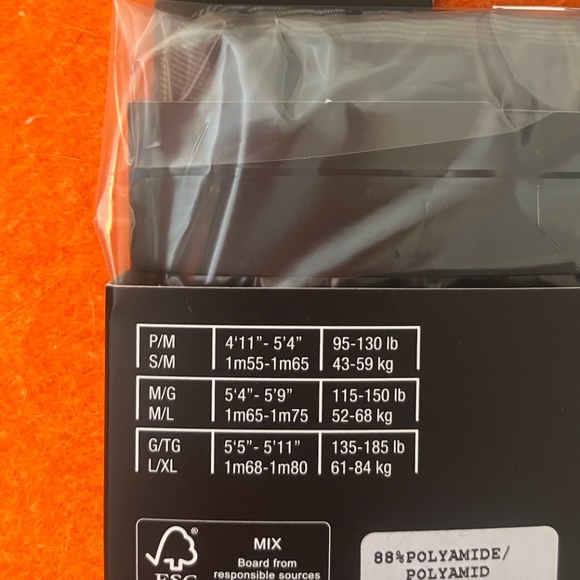 Black mixed dots sheer tights made in Italy NWT - Picture 6 of 6